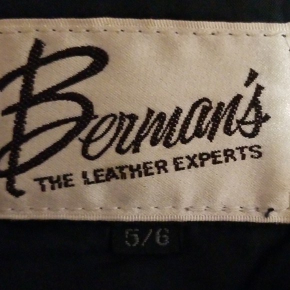 Leather skirt and top - Picture 5 of 5